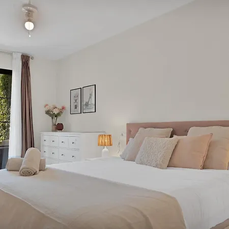New! Arqueros Deluxe Apartment *
